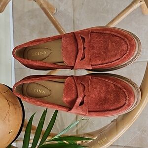 Portland leather womens Patina sz 10 terracotta colored suede chunky loafer.